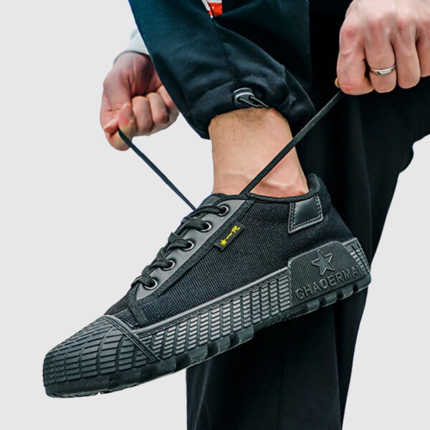 Emanuele - Scarpe per ogni superficie