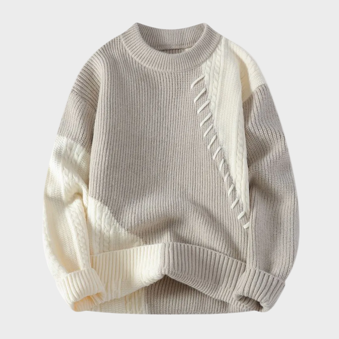 Maglione asimmetrico con intreccio unico
