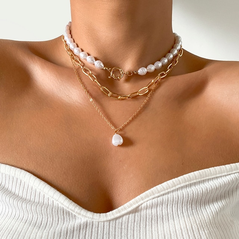 Collana di perle vintage a più fili